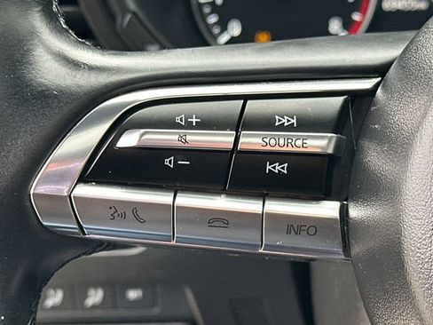 Used 2023 MAZDA MAZDA3 s image 29