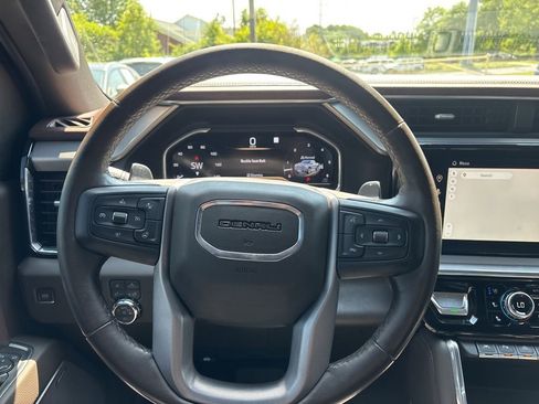 Used 2023 GMC Sierra 1500 Denali w/ Denali Reserve Package AWD/4WD image 16