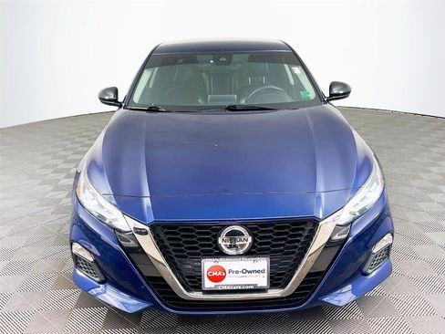 Used 2022 Nissan Altima 2.5 SR FWD image 2