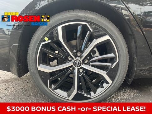 New 2025 Nissan Altima 2.5 SR w/ SR Premium Package image 12