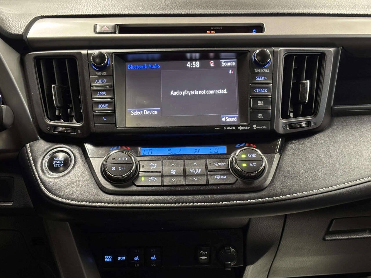 Used 2016 Toyota RAV4 Limited AWD/4WD image 27