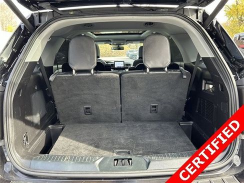 Used 2021 Ford Explorer Limited w/ Equipment Group 301A image 27