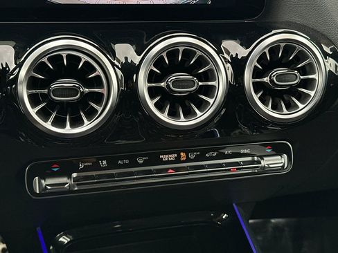 Certified 2022 Mercedes-Benz GLA 250 GLA 250 image 19