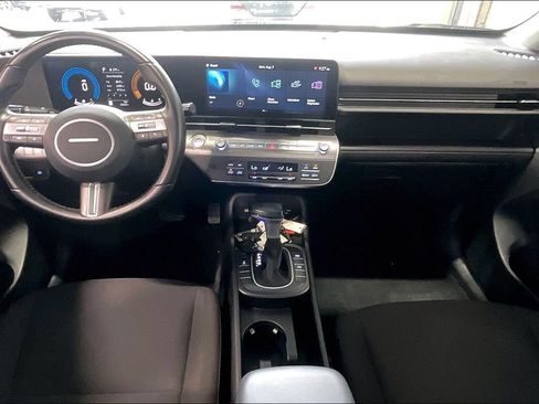 Used 2025 Hyundai Kona SEL AWD/4WD image 6