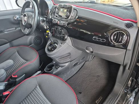 Used 2017 FIAT 500 Pop w/ Sport Appearance Package FWD image 19