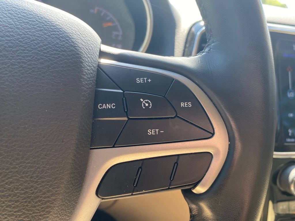 Used 2021 Jeep Grand Cherokee Limited w/ Trailer Tow Group IV AWD/4WD image 27