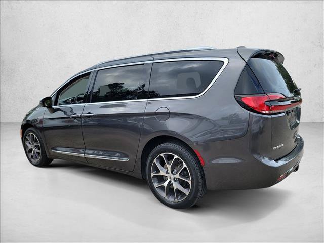 Used 2021 Chrysler Pacifica Limited w/ Uconnect Theater Family Group AWD/4WD image 7