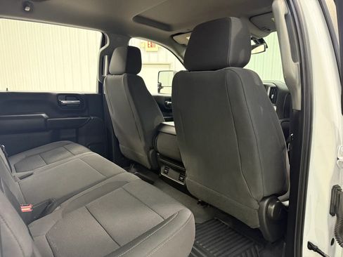 Used 2022 Chevrolet Silverado 2500 Custom w/ Custom Value Package image 17