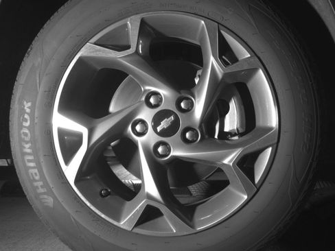 Used 2025 Chevrolet Trax LT w/ LT Convenience Package FWD image 16