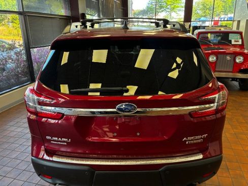 Used 2023 Subaru Ascent Touring AWD/4WD image 12