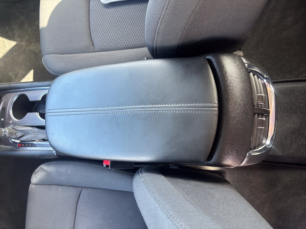 Used 2018 Chevrolet Malibu LT FWD image 24