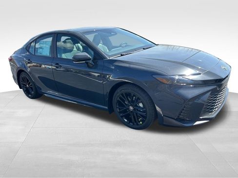 New 2026 Toyota Camry SE FWD image 7