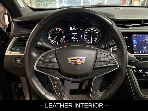 Used 2023 Cadillac XT5 Premium Luxury image 8