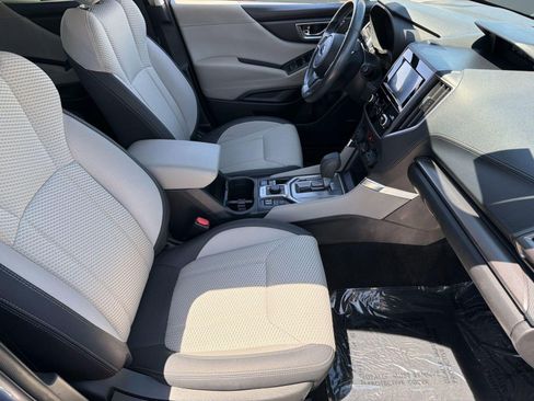 Certified 2024 Subaru Forester Premium AWD/4WD image 30