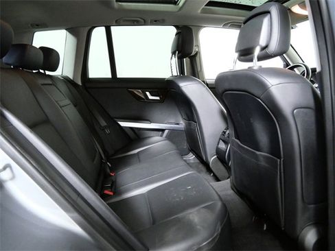 Used 2015 Mercedes-Benz GLK 350 4MATIC image 12