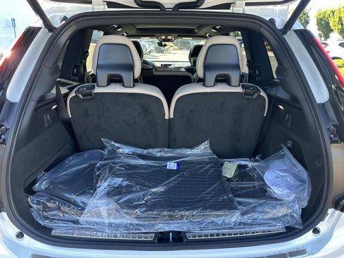 New 2026 Volvo XC90 B6 Ultra w/ Protection Package image 19