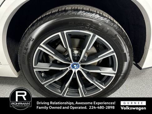 Used 2023 BMW X5 xDrive45e w/ M Sport Package image 6