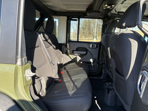 Used 2021 Jeep Wrangler Unlimited Sport image 29