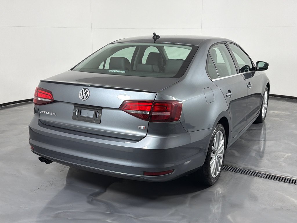 Used 2016 Volkswagen Jetta SEL w/ Lighting Package FWD image 5