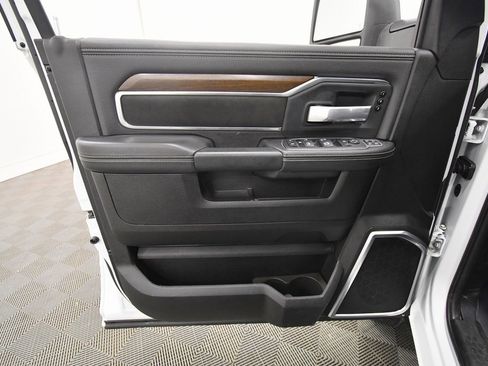 Used 2024 RAM 2500 Laramie image 12