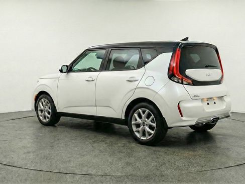Used 2025 Kia Soul LX w/ LX Technology Package image 6
