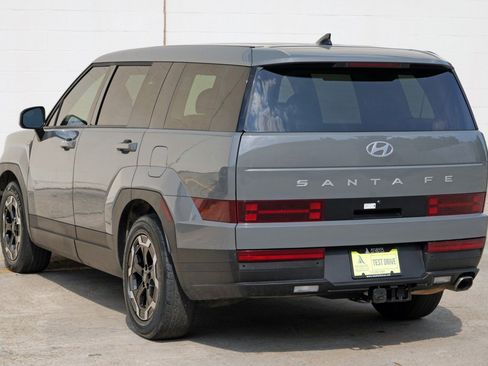 Used 2025 Hyundai Santa Fe SE w/ Tow & Go Package FWD image 44