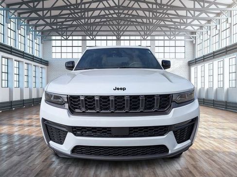 New 2026 Jeep Grand Cherokee L Limited RWD image 9