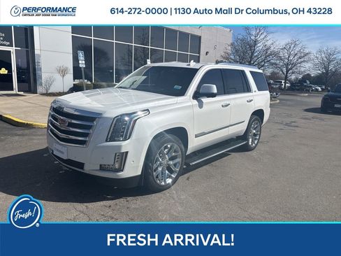 Used 2020 Cadillac Escalade Premium Luxury image 8