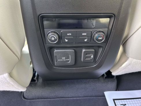 Used 2024 Buick Enclave Avenir w/ Avenir Technology Package FWD image 19