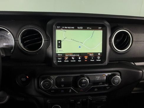 Used 2023 Jeep Wrangler Unlimited Sahara AWD/4WD image 20