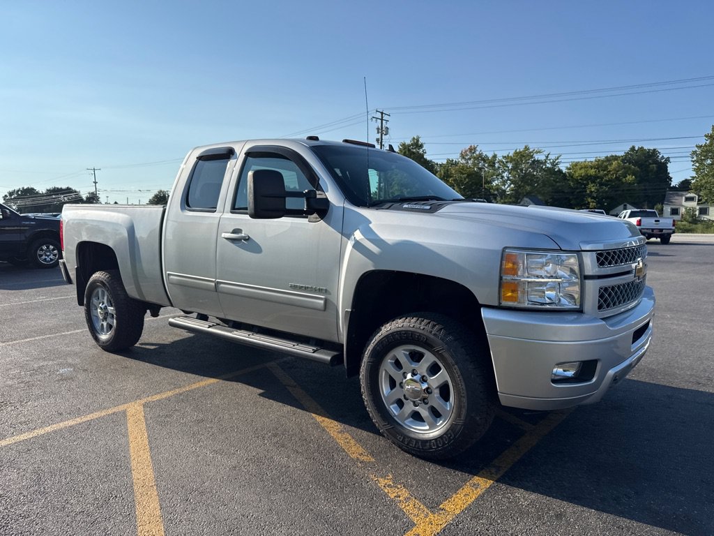 Used 2012 Chevrolet Silverado 2500 LT AWD/4WD image 4