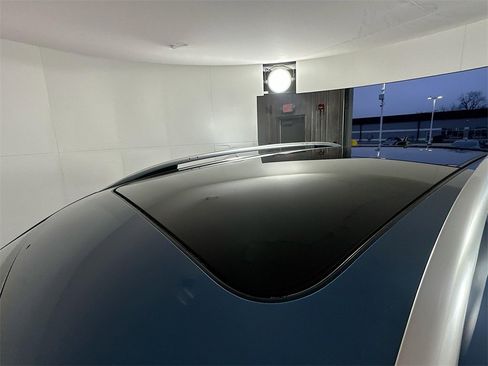 Used 2017 Volkswagen Tiguan Wolfsburg Edition image 21