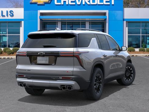 New 2026 Chevrolet Traverse Z71 w/ Enhanced Driving Package image 5