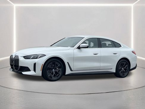 Used 2025 BMW i4 xDrive40i image 24