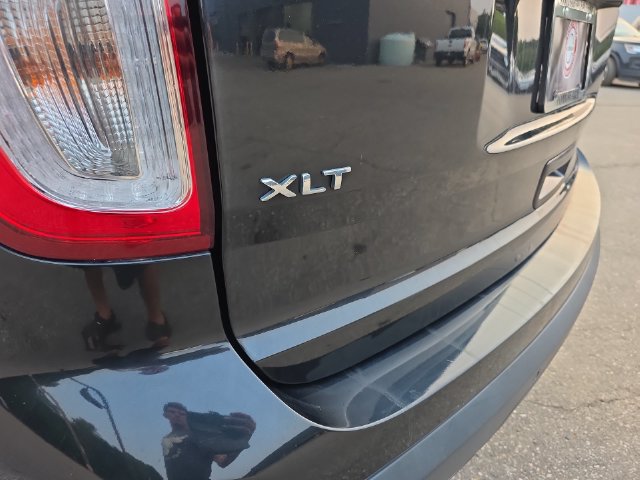 Used 2014 Ford Explorer XLT AWD/4WD image 25