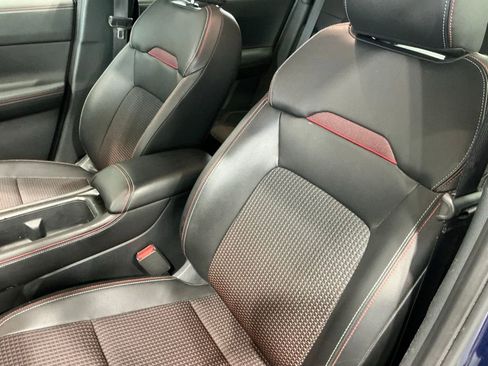 Used 2025 Nissan Kicks SR image 12