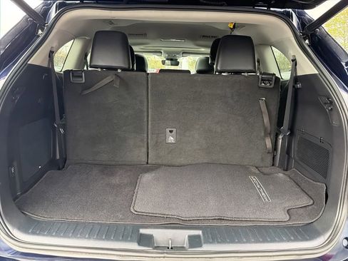 Used 2022 Toyota Highlander Limited AWD/4WD image 8