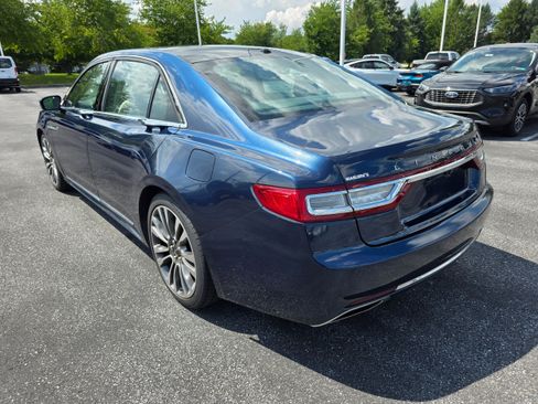 Used 2017 Lincoln Continental Reserve w/ Climate Package AWD/4WD image 3