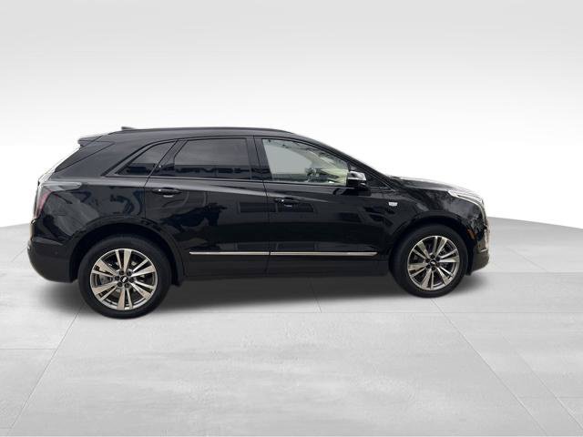 Certified 2021 Cadillac XT5 Sportv w/ Platinum Package AWD/4WD image 8