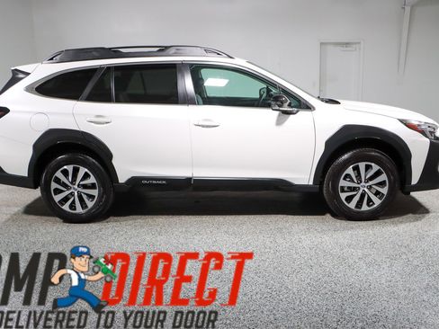 Used 2024 Subaru Outback Premium image 6