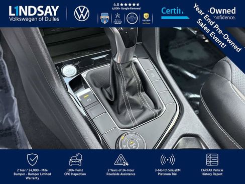 Certified 2022 Volkswagen Taos SEL w/ Panoramic Sunroof Package image 21