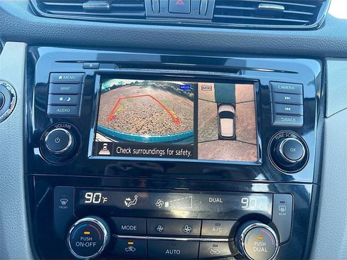 Used 2020 Nissan Rogue Sport SL image 14