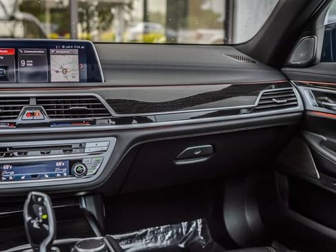 Used 2019 BMW 740i w/ M Sport Package RWD image 35