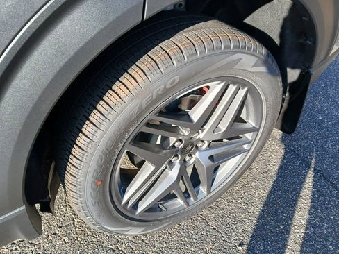 New 2025 Ford Explorer ST-Line w/ Premium Package image 4