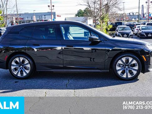 Used 2022 BMW iX xDrive50 w/ Convenience Package AWD/4WD image 9