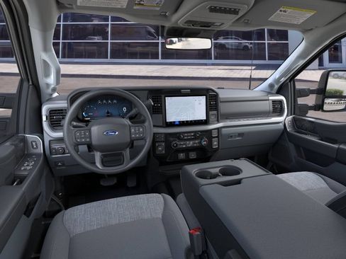 New 2026 Ford F250 XLT w/ XLT Premium Package AWD/4WD image 9