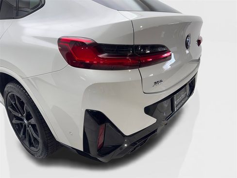 Used 2022 BMW X4 M40i image 19