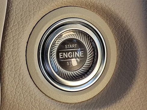 Certified 2022 Mercedes-Benz GLC 300 4MATIC image 23