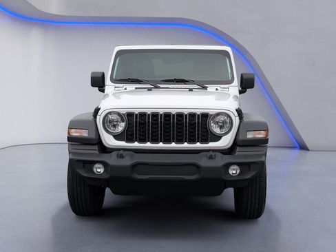 Used 2025 Jeep Wrangler Sport AWD/4WD image 3