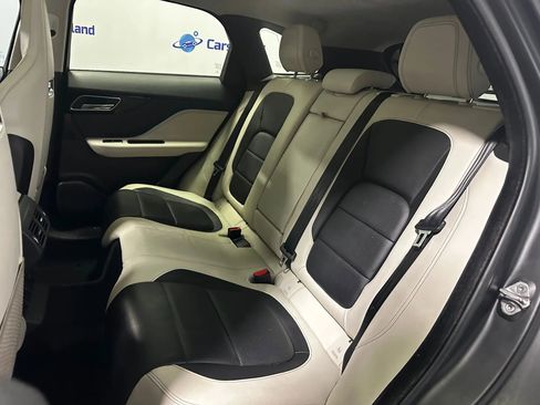 Used 2019 Jaguar F-PACE S image 15
